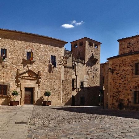 Adama Apartamento Turistico Caces 外观 照片