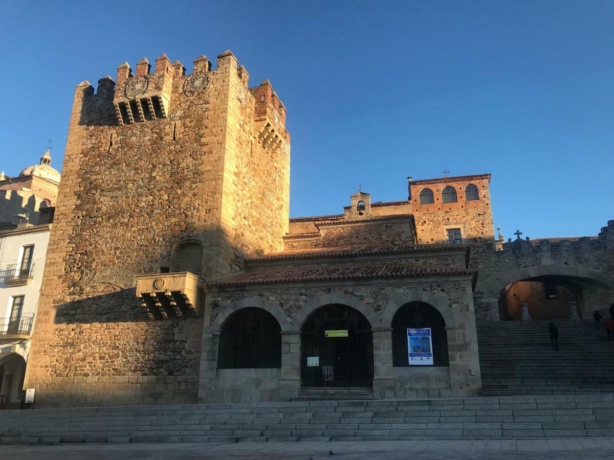 Adama Apartamento Turistico Caces 外观 照片